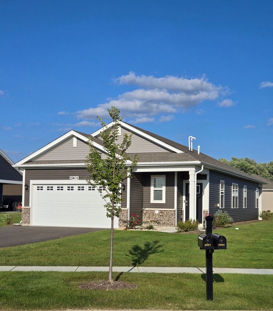 2901 Harnish Drive — Algonquin, IL 60102