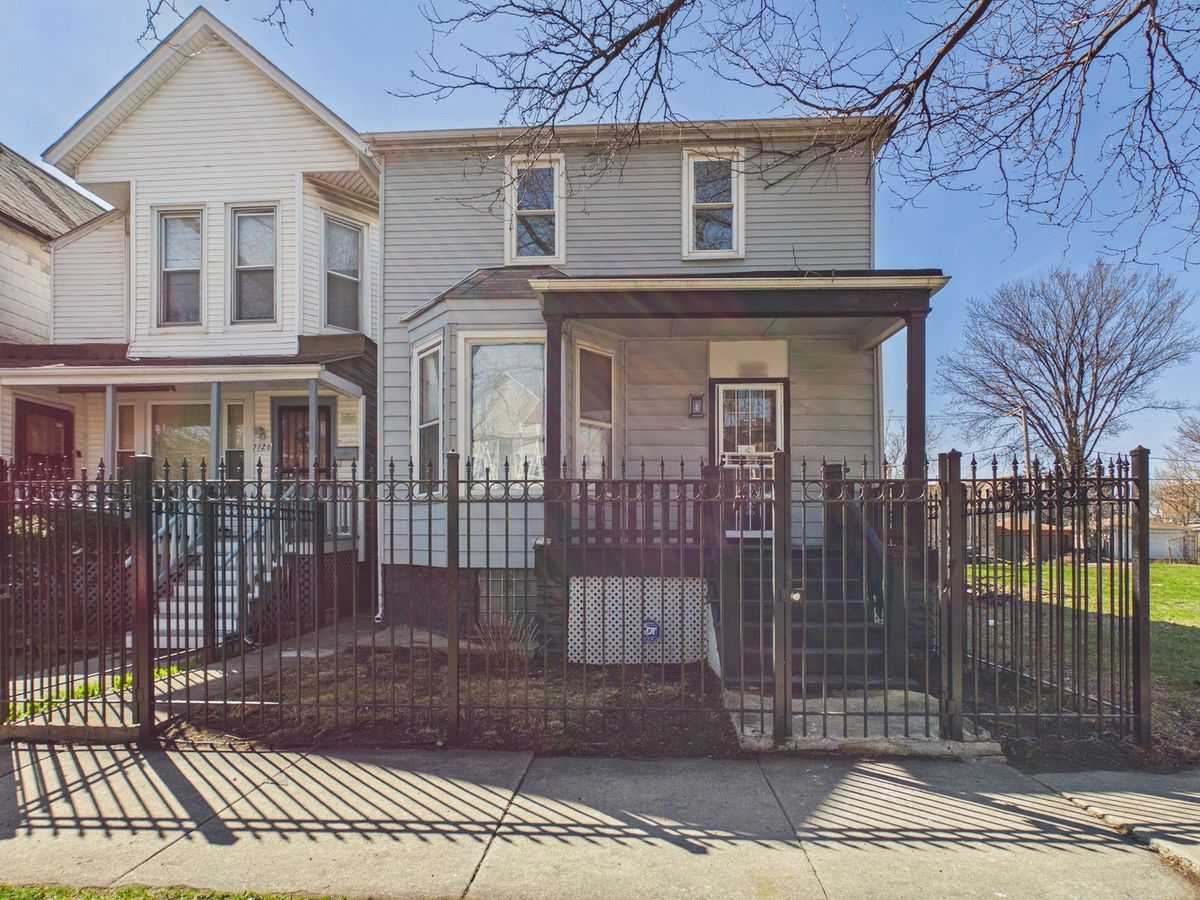 7122 Champlain Avenue, Chicago, IL 60619