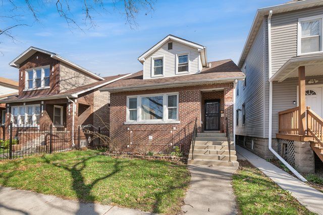 4842 W Belden Avenue — Chicago, IL 60639
