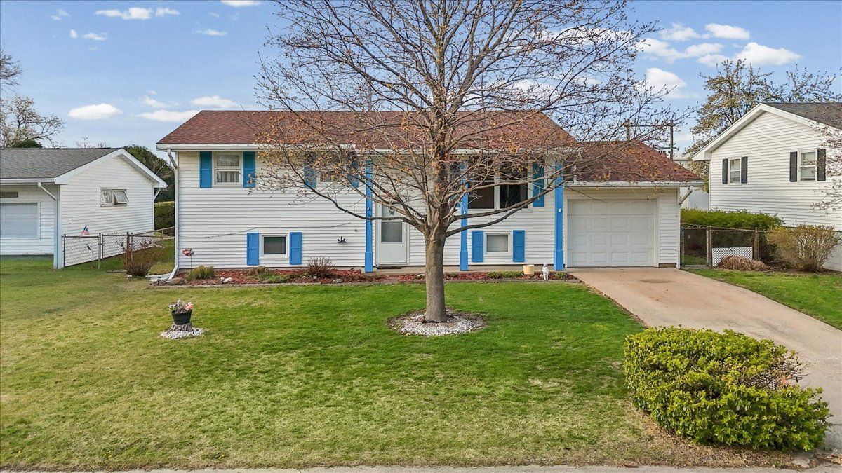 1513 GATES Drive — Rantoul, IL 61866