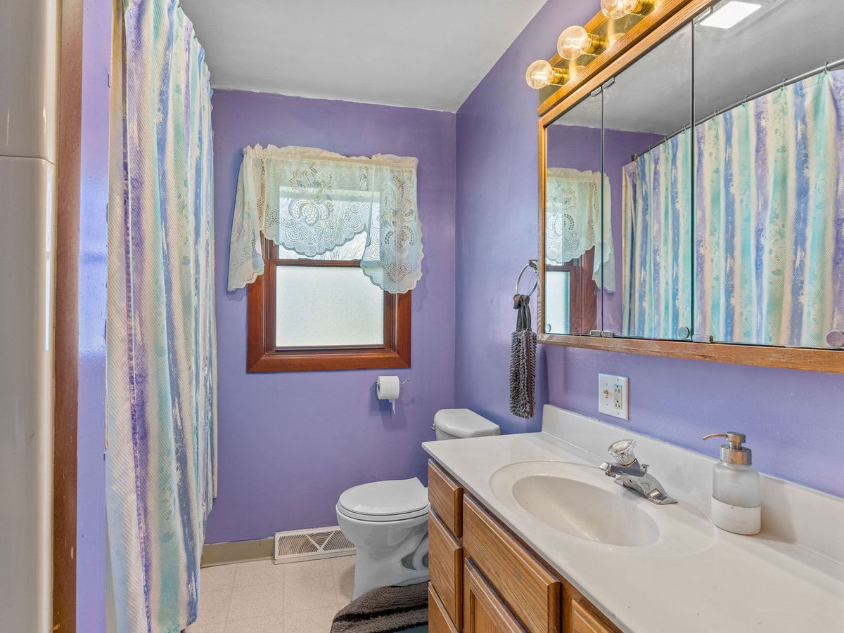 1317 7th Avenue, Erie, IL 61250