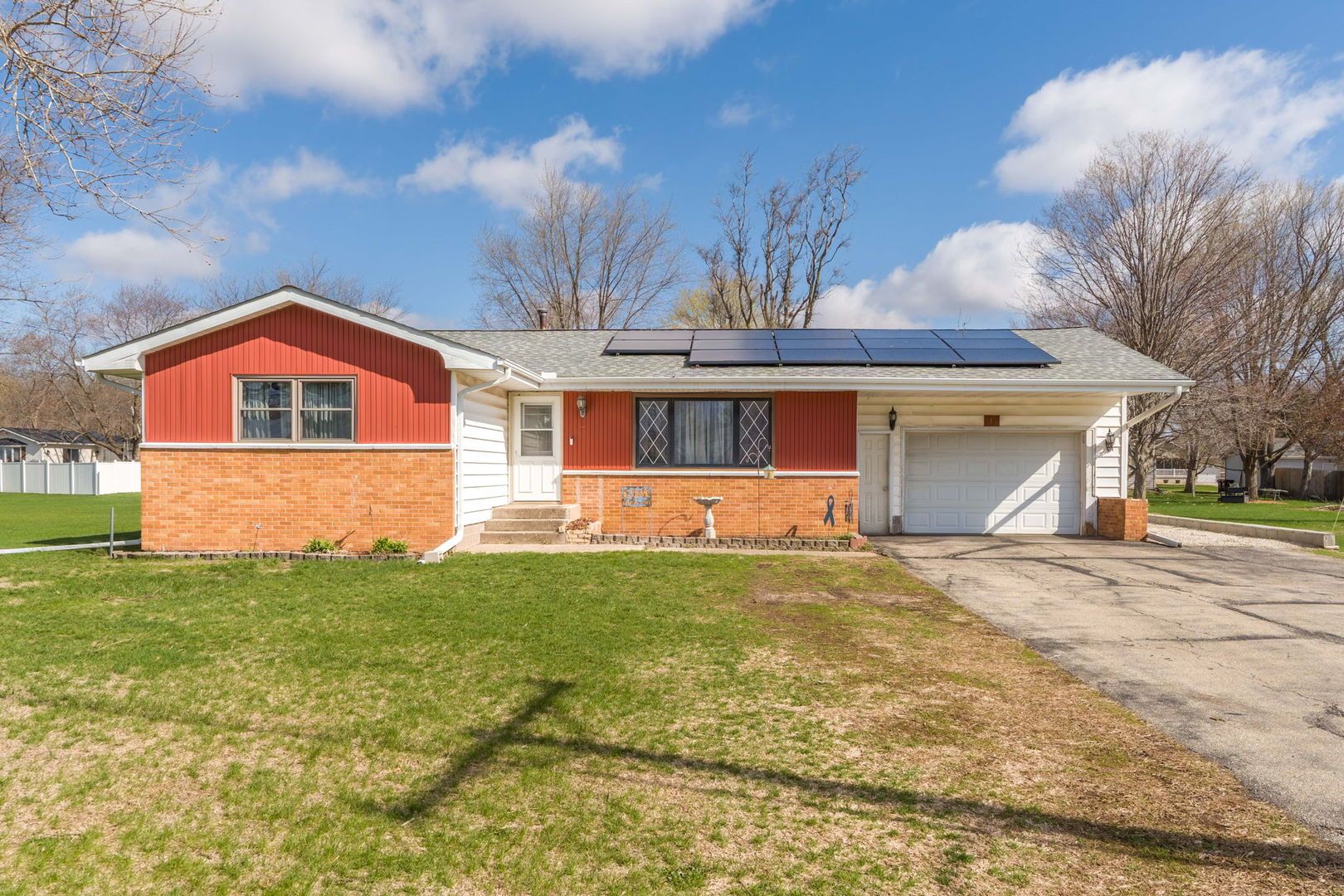 1317 7th Avenue — Erie, IL 61250