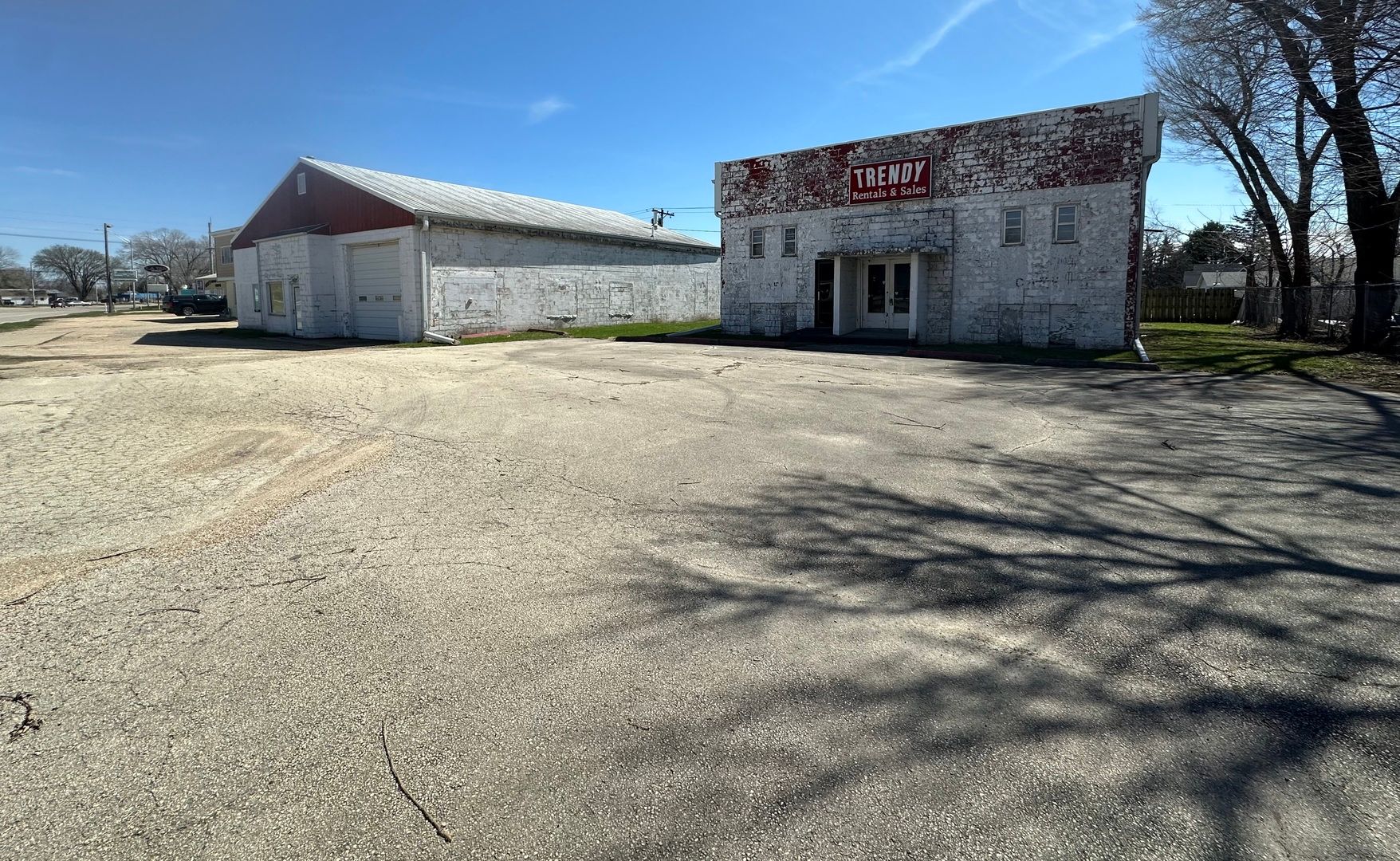 1409 W Rock Falls Road — Rock Falls, IL 61071