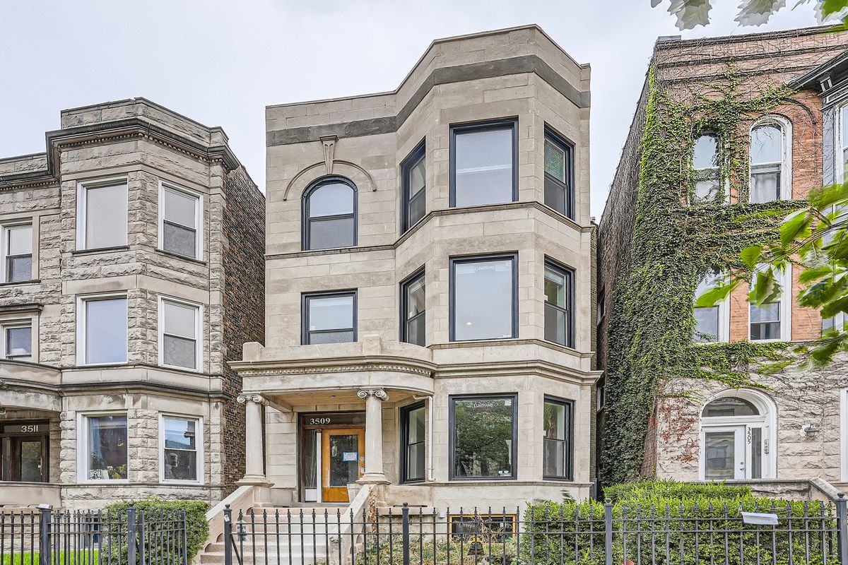 3509 Sheffield Avenue, Chicago, IL 60657