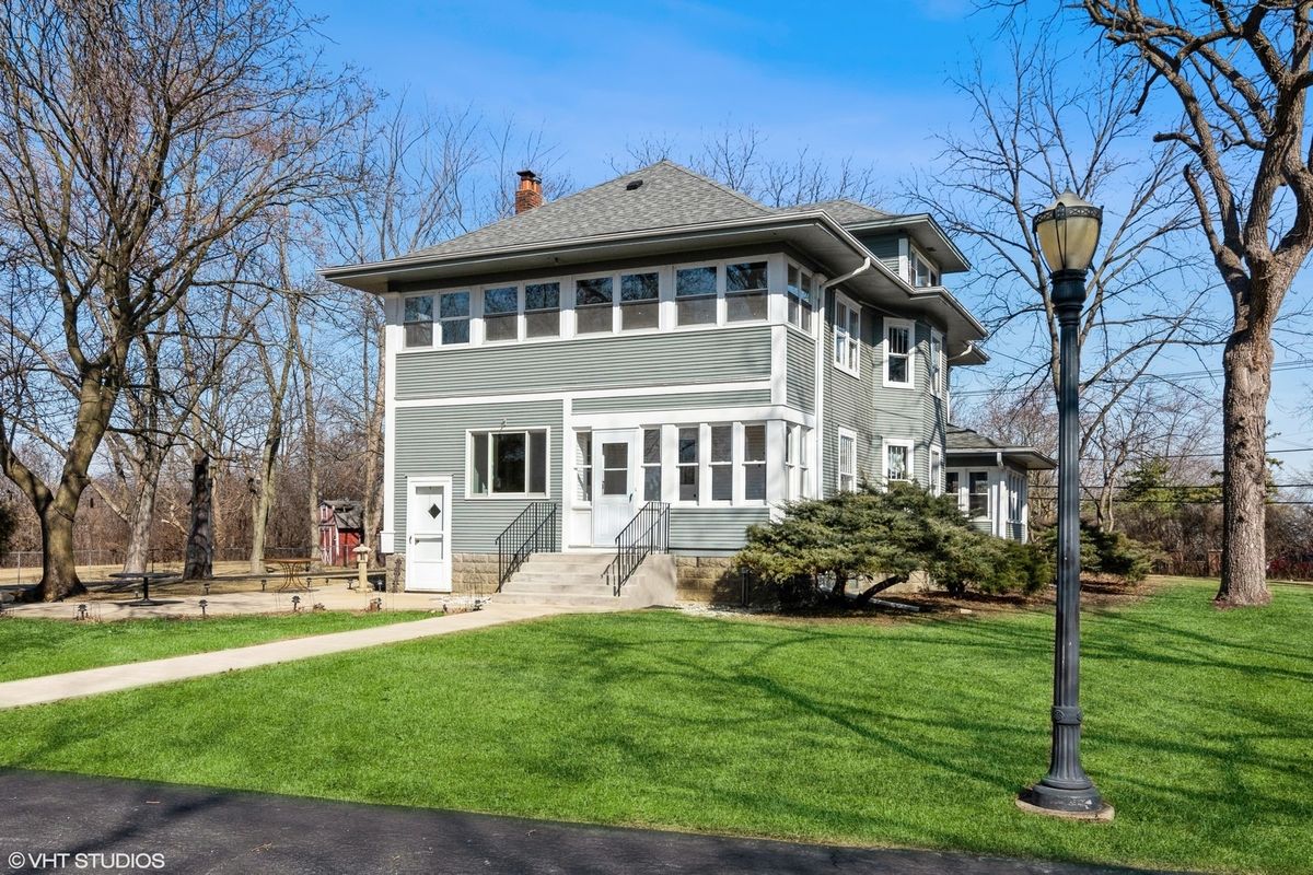 1492 W Irving Park Road, Itasca, IL 60143