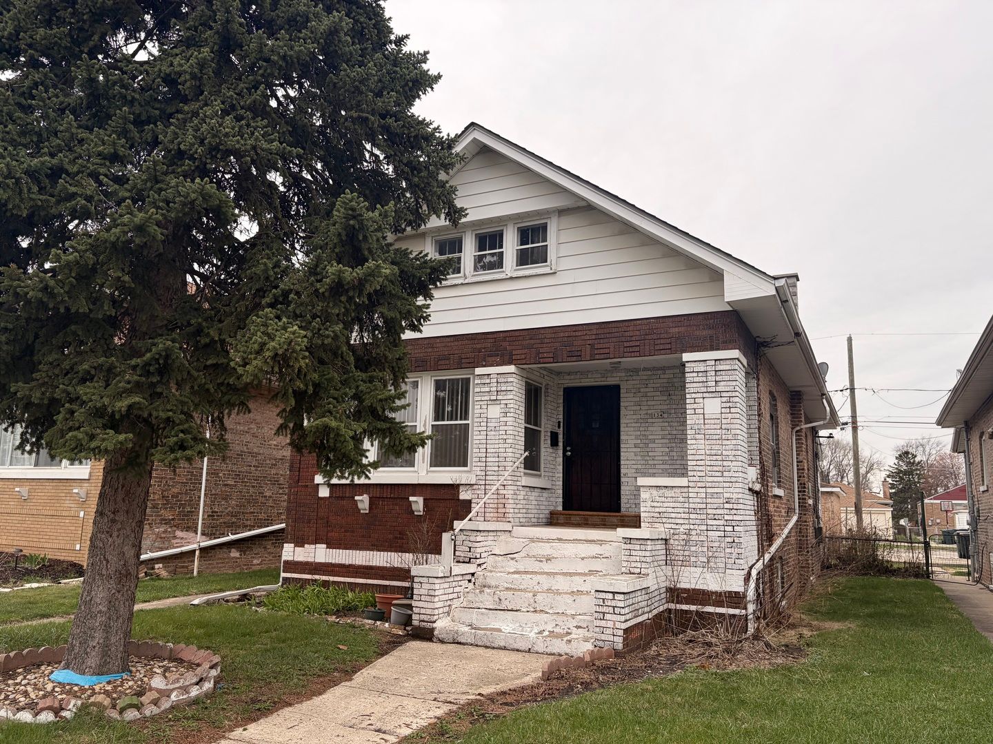 134 Bellwood Avenue — Bellwood, IL 60104