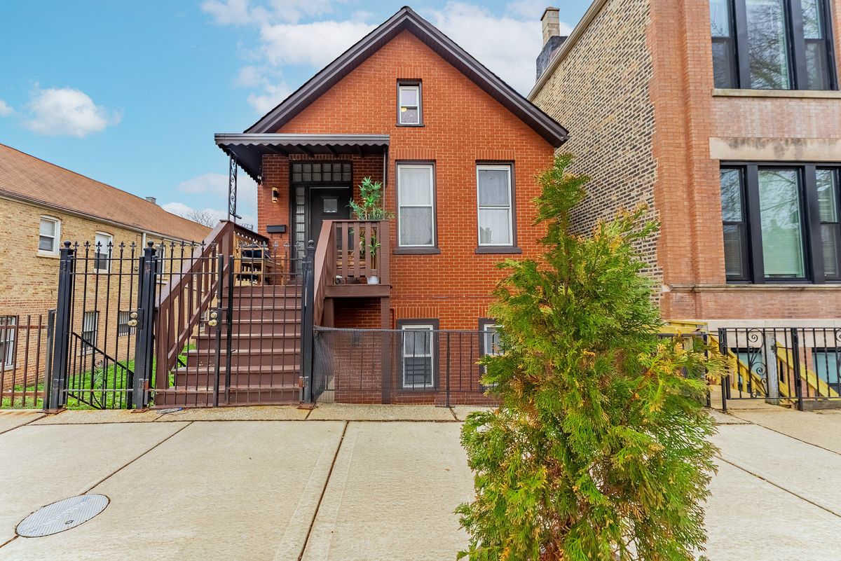 2143 18th Place, Chicago, IL 60608