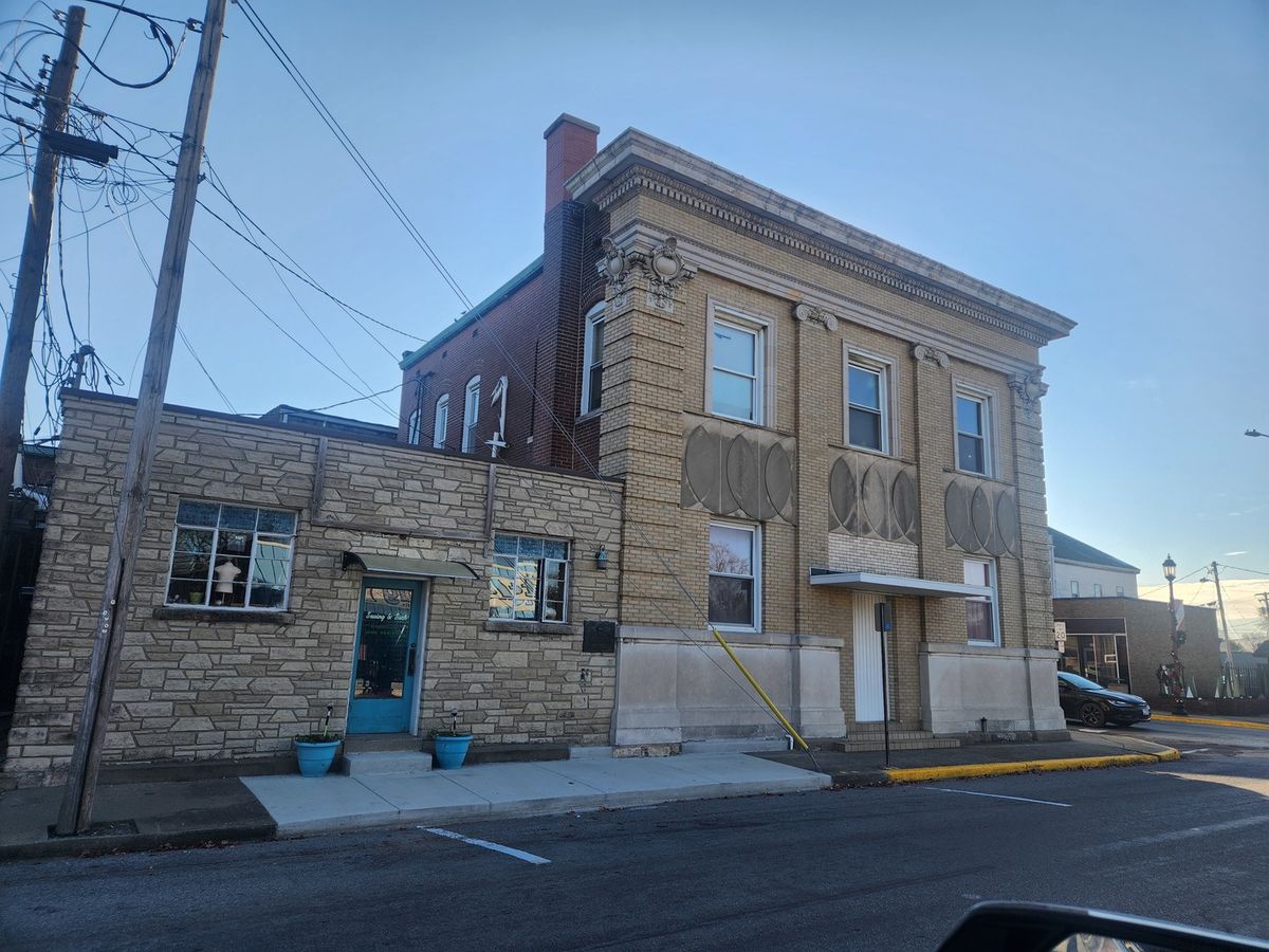 17 W Water Street, Pinckneyville, IL 62274