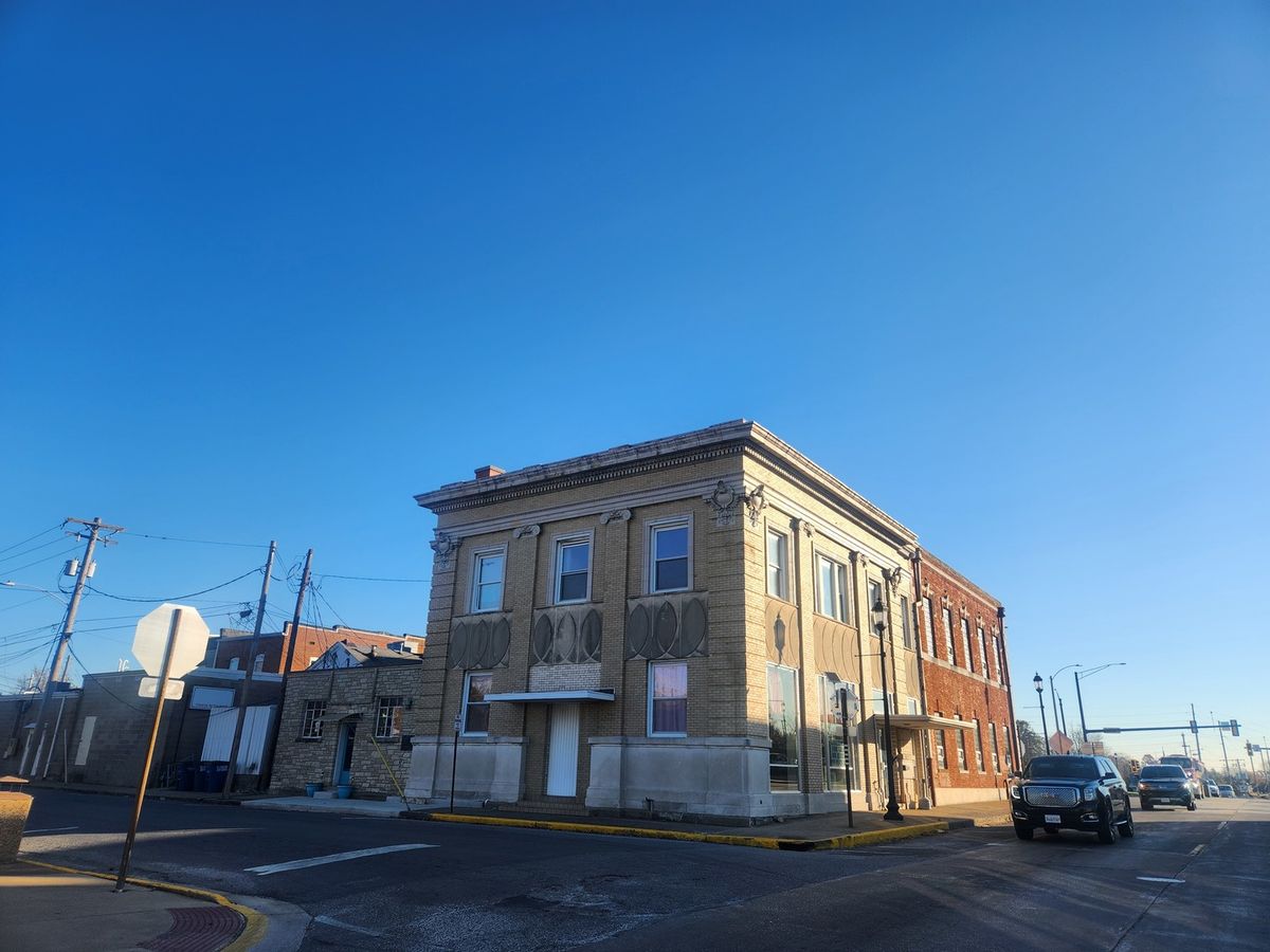 17 W Water Street, Pinckneyville, IL 62274