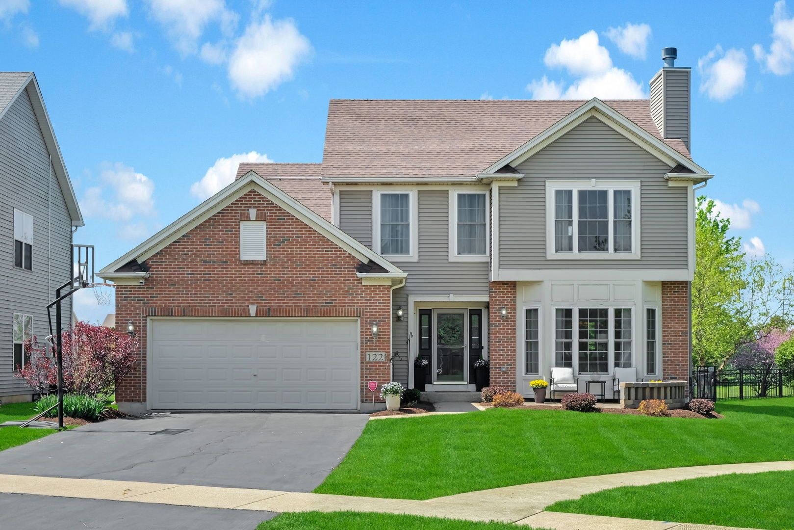 122 Fieldcrest Drive — Bartlett, IL 60103