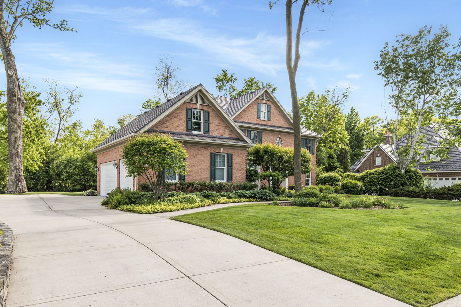 1211 Ashbury Lane — Libertyville, IL 60048