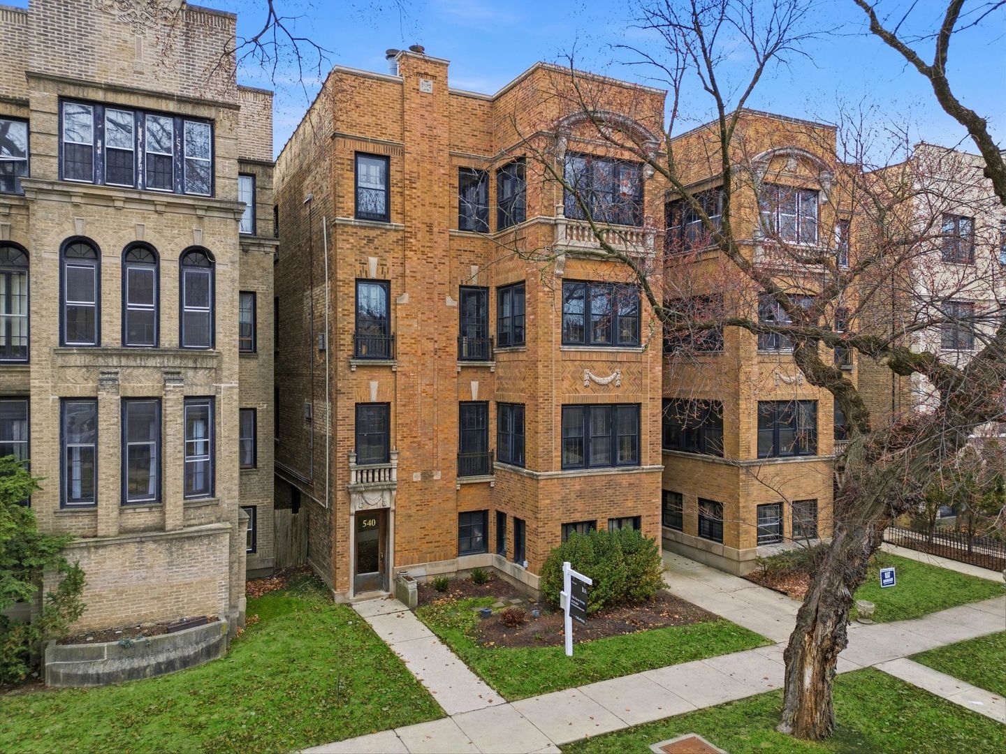 540 Sheridan Road #3 — Evanston, IL 60202