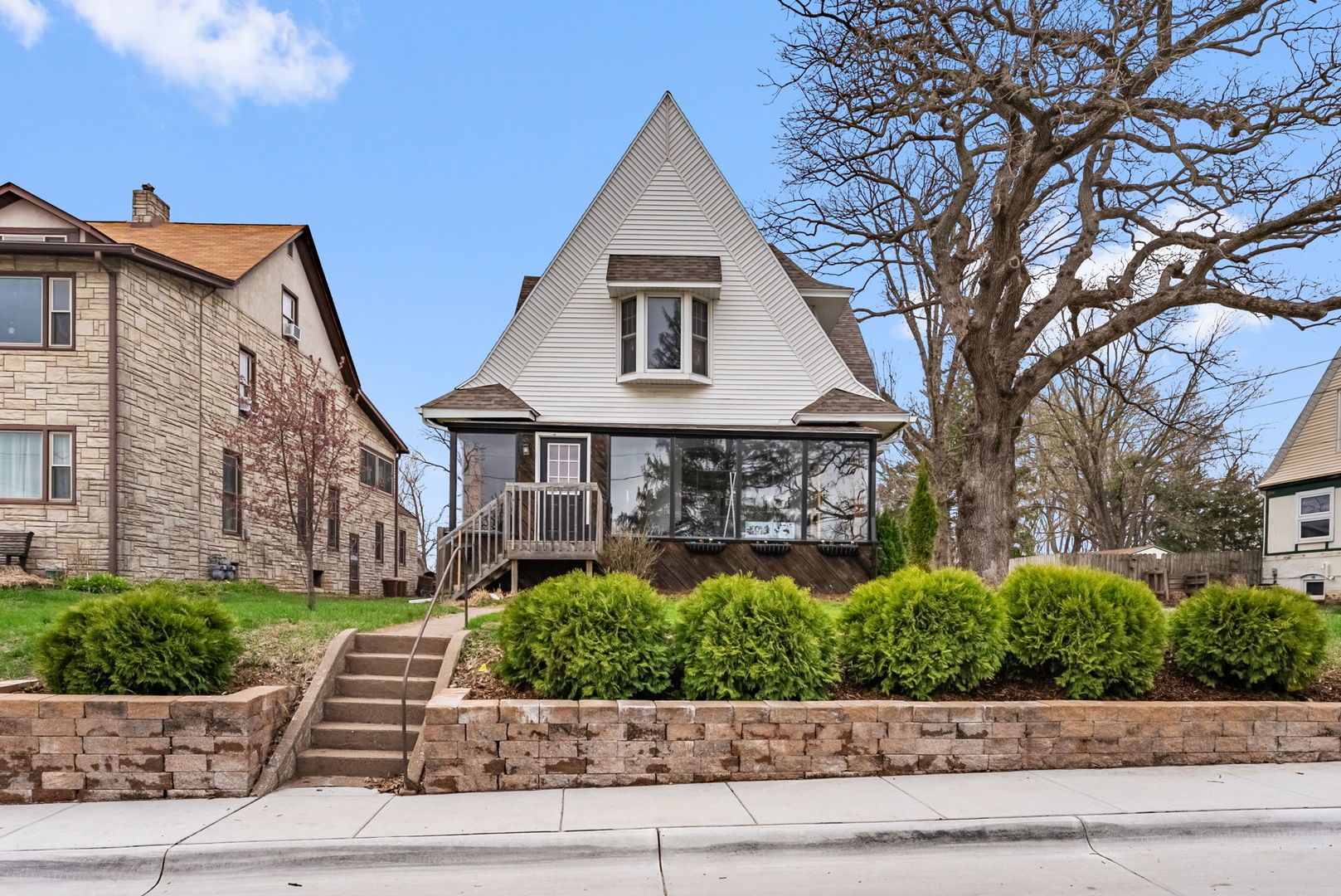 2218 Newberry Street — Davenport, IA 52804