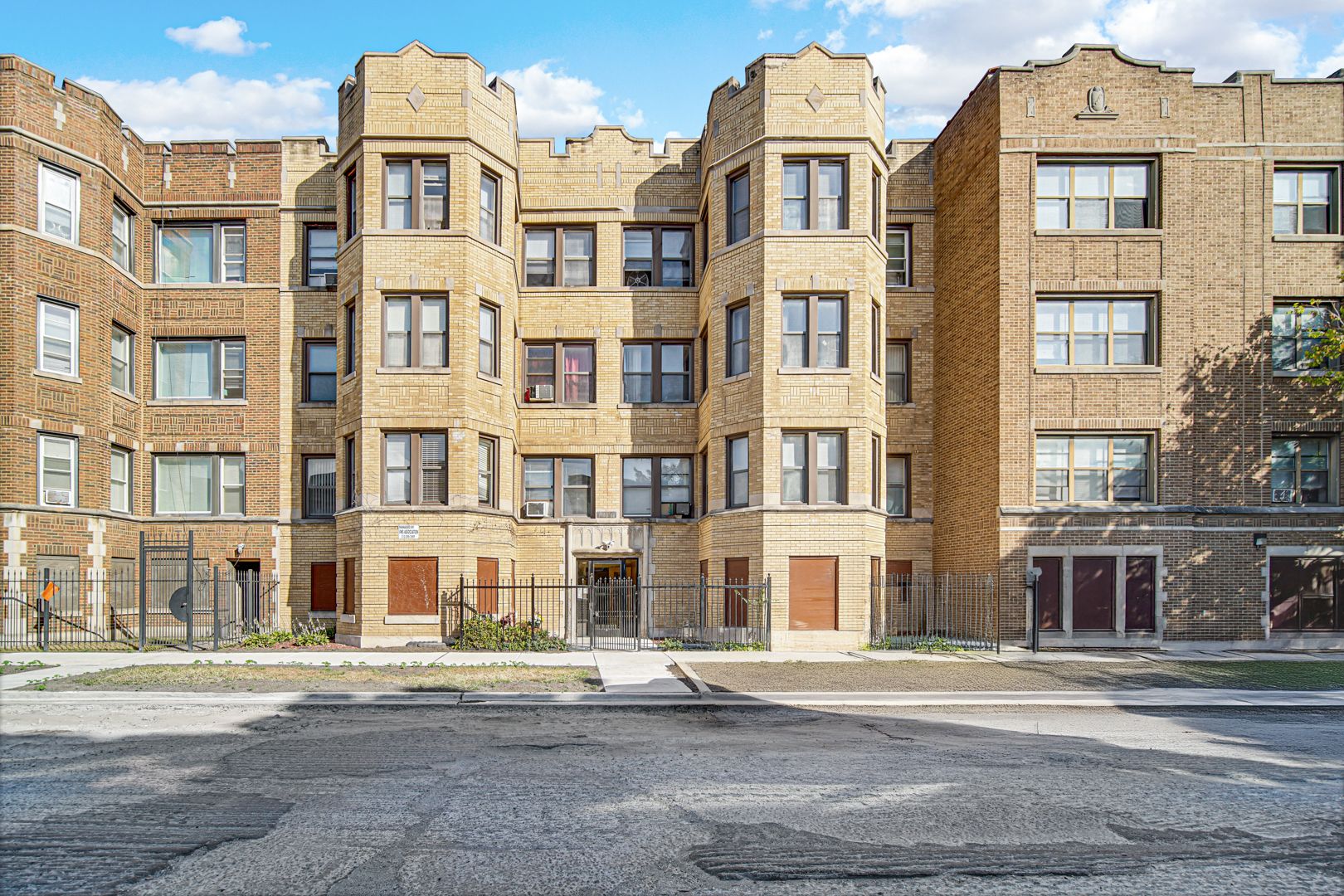 1758 E 72nd Street — Chicago, IL 60649