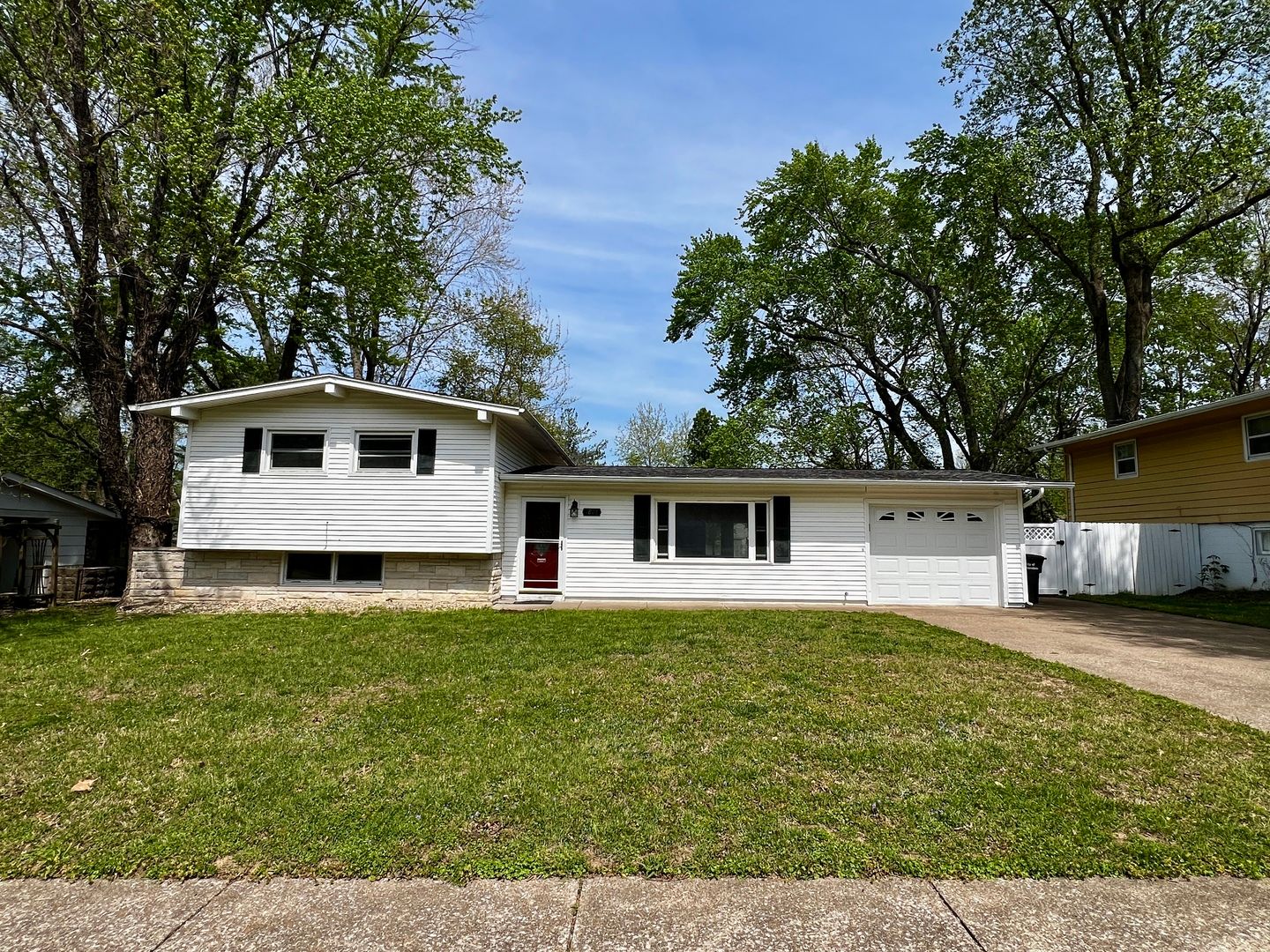 1808 W Freeman Street — Carbondale, IL 62901