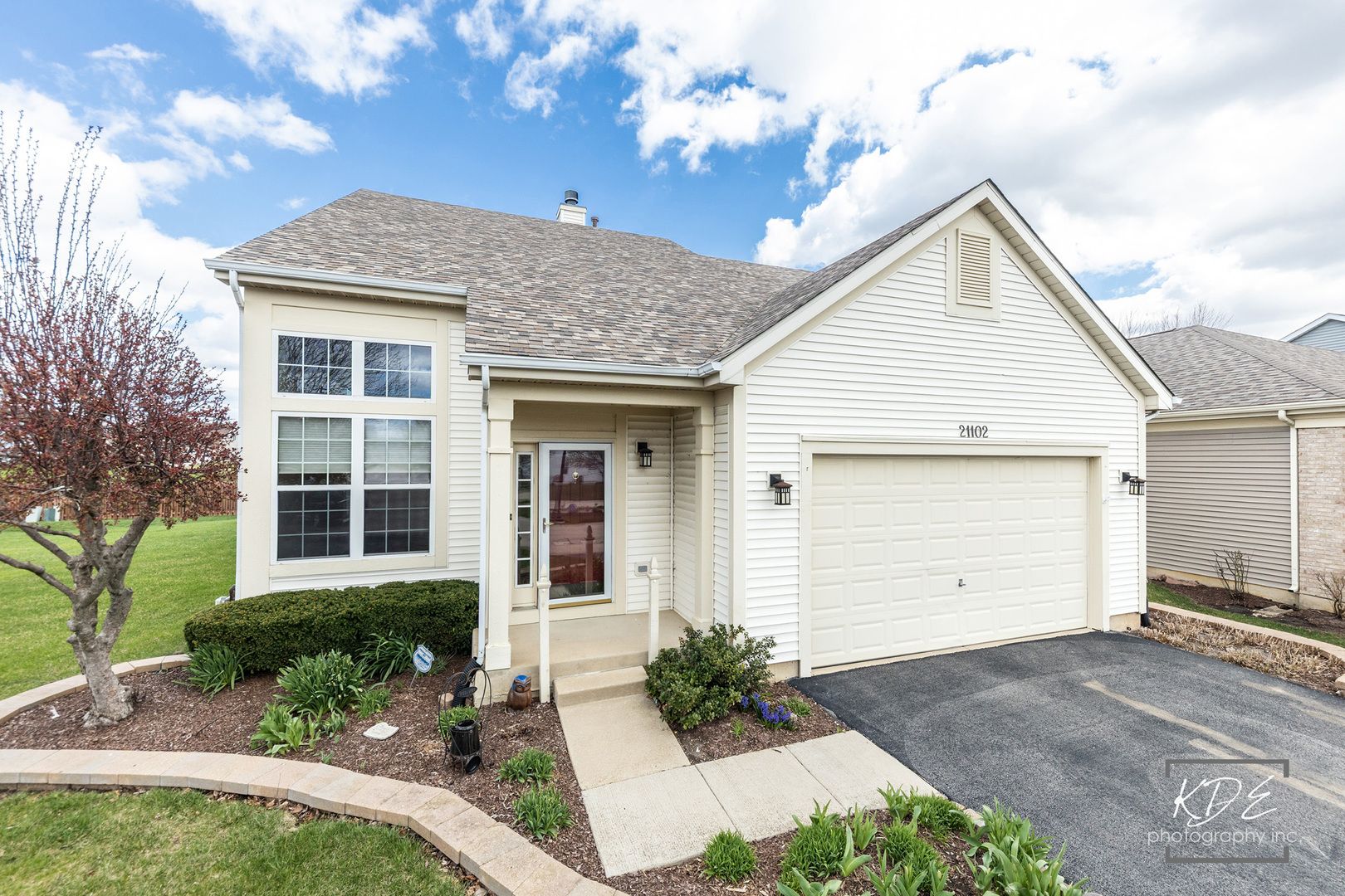 21102 Windsor Lake Way — Crest Hill, IL 60403