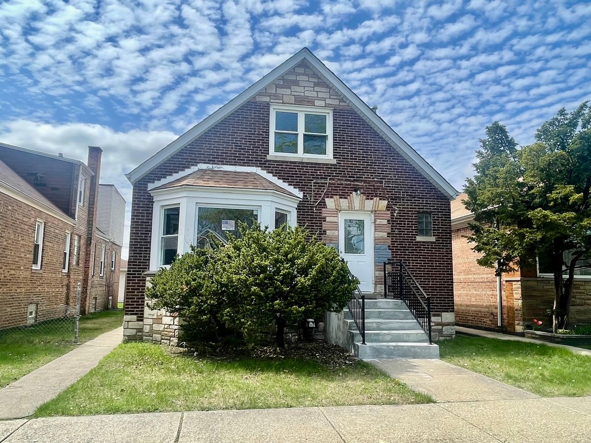 8312 Phillips Avenue, Chicago, IL 60617