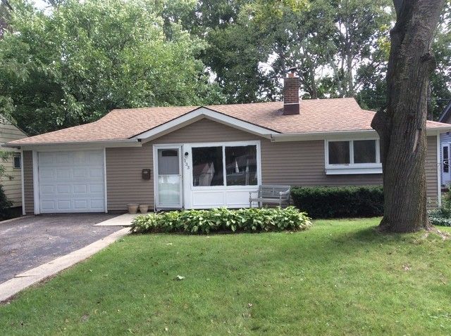 133 N Woodlawn Street — Wheaton, IL 60187