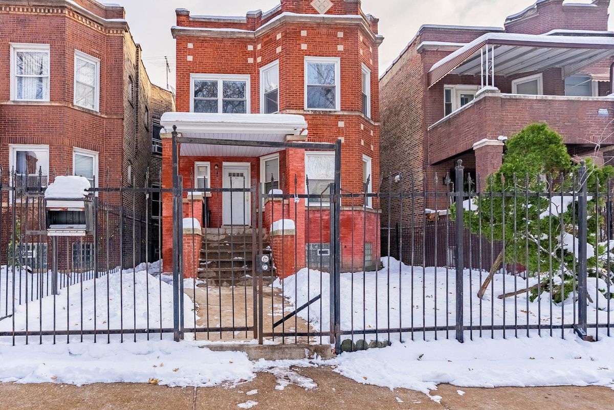 163 Lockwood Avenue, Chicago, IL 60644