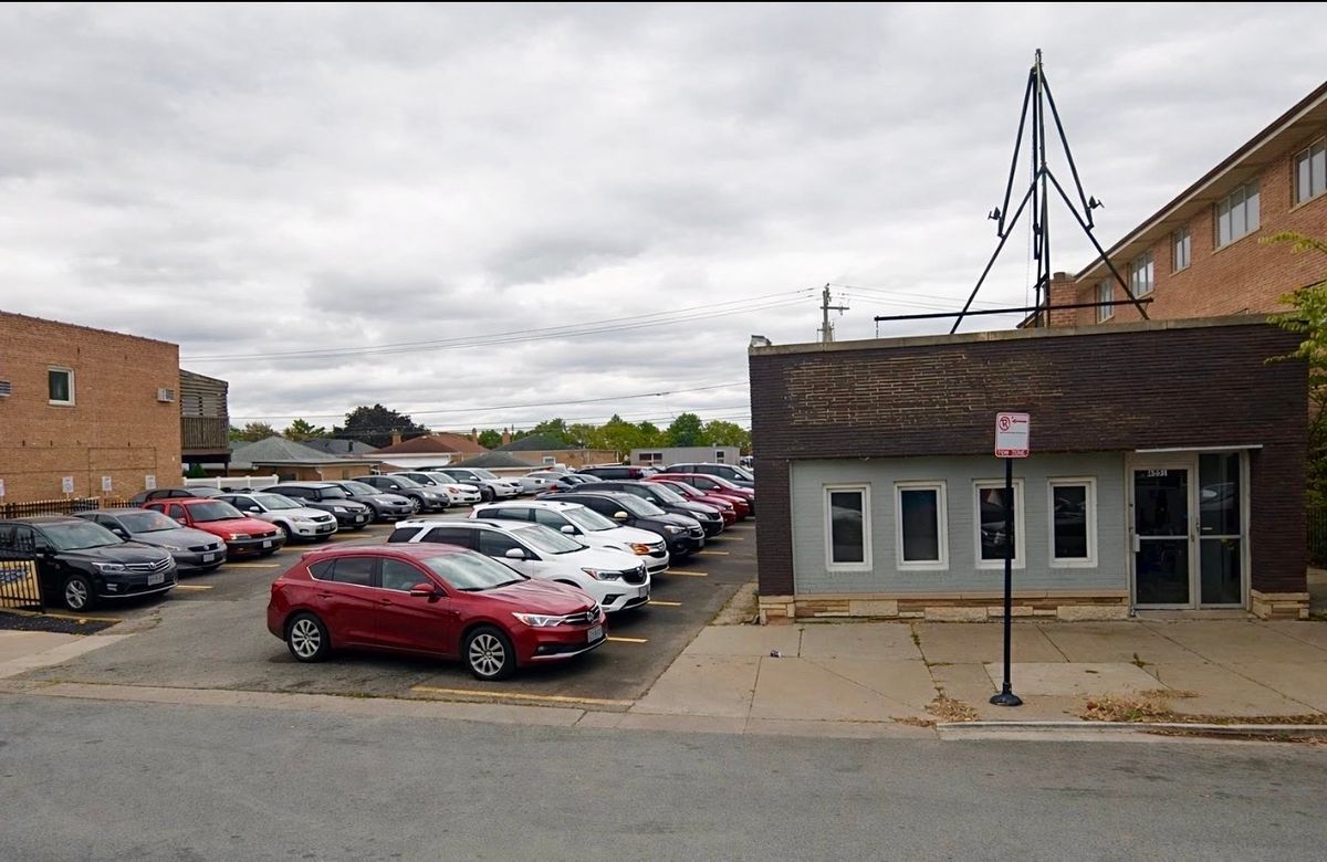 6551 63rd Street, Chicago, IL 60638