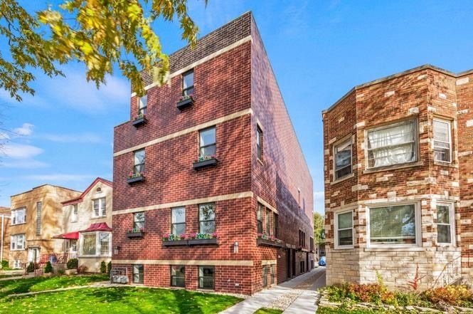6223 N Albany Avenue #C — Chicago, IL 60659