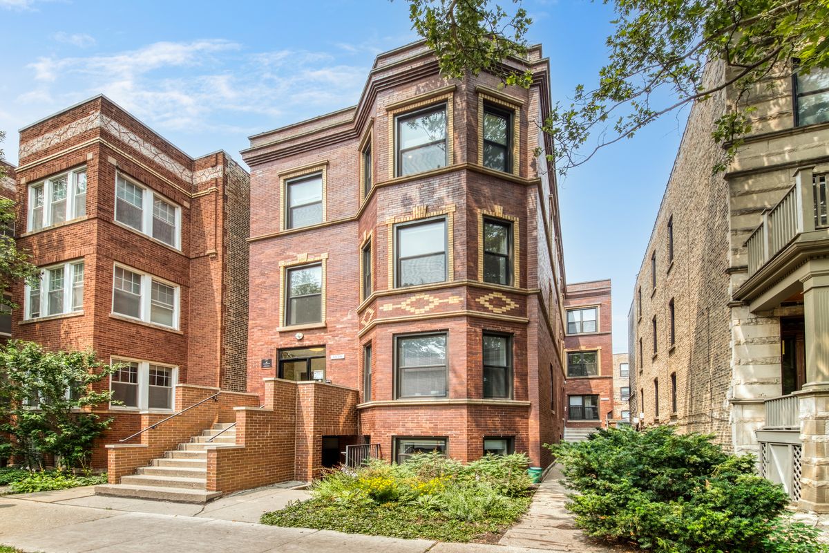 1334 Bryn Mawr Avenue, Chicago, IL 60660