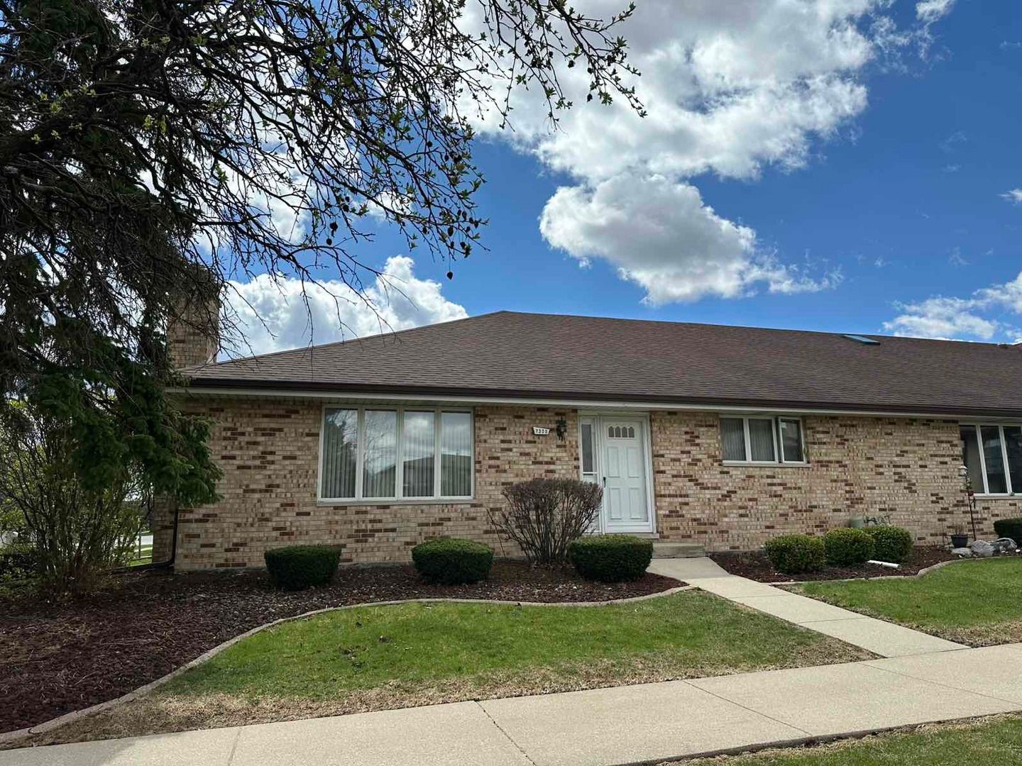 7300 W 152nd Street — Orland Park, IL 60462