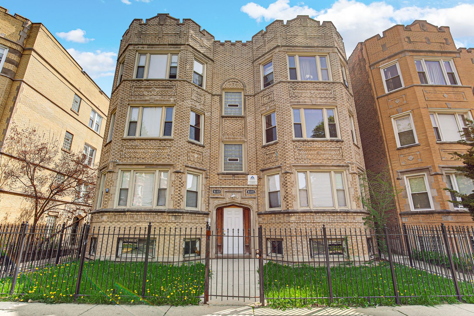 8133-8135 Ingleside Avenue — Chicago, IL 60619