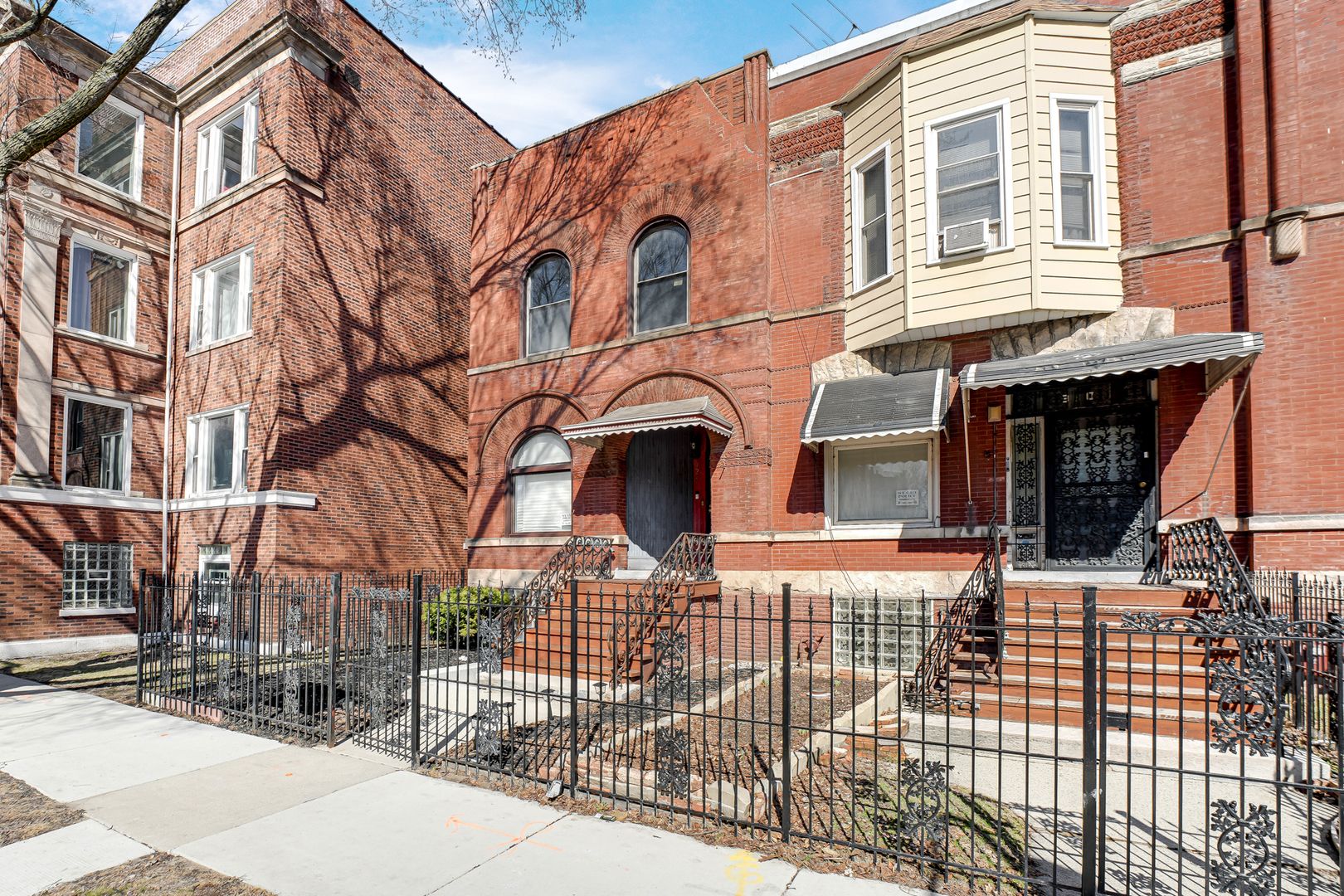 928 E 46th Street — Chicago, IL 60653