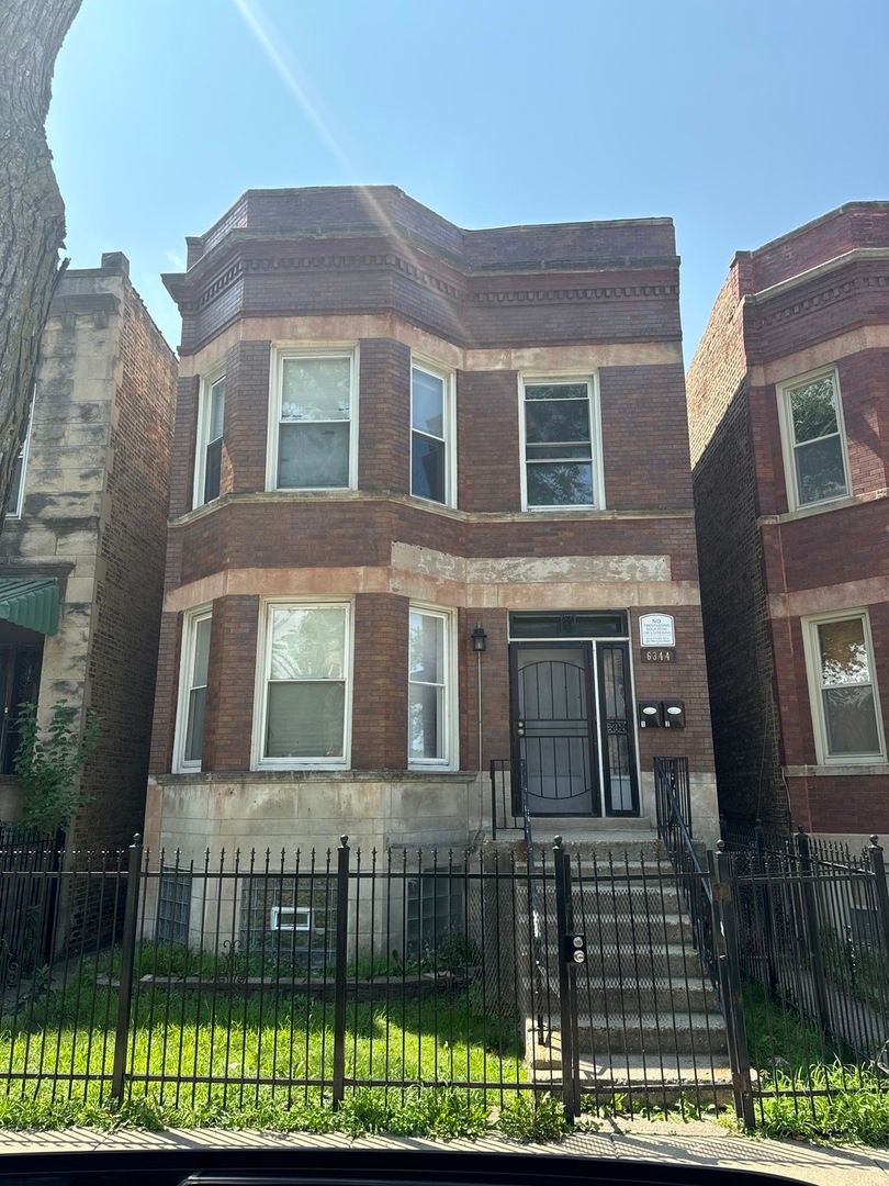 6344 Eberhart Avenue, Chicago, IL 60637