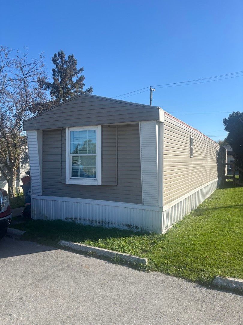1712 Dixie Highway — Crete, IL 60417
