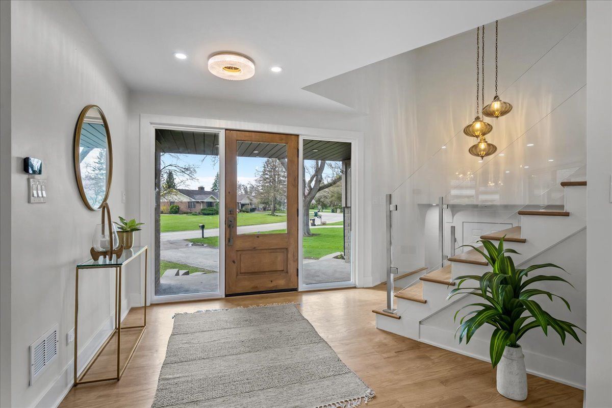 3492 Whirlaway Drive, Northbrook, IL 60062