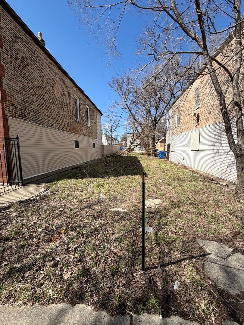 1638 Karlov Avenue, Chicago, IL 60623