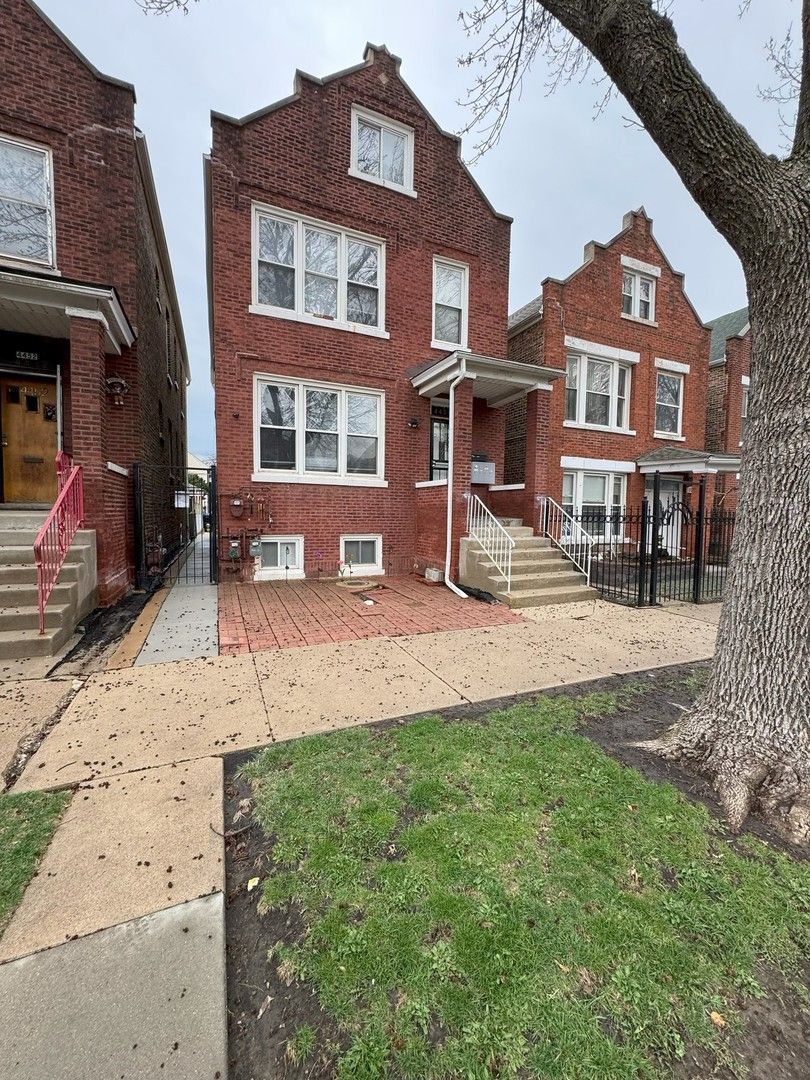 4450 S Richmond Street — Chicago, IL 60632