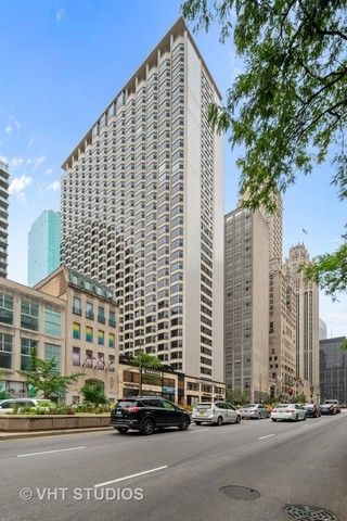 535 N MICHIGAN Avenue #302 — Chicago, IL 60611