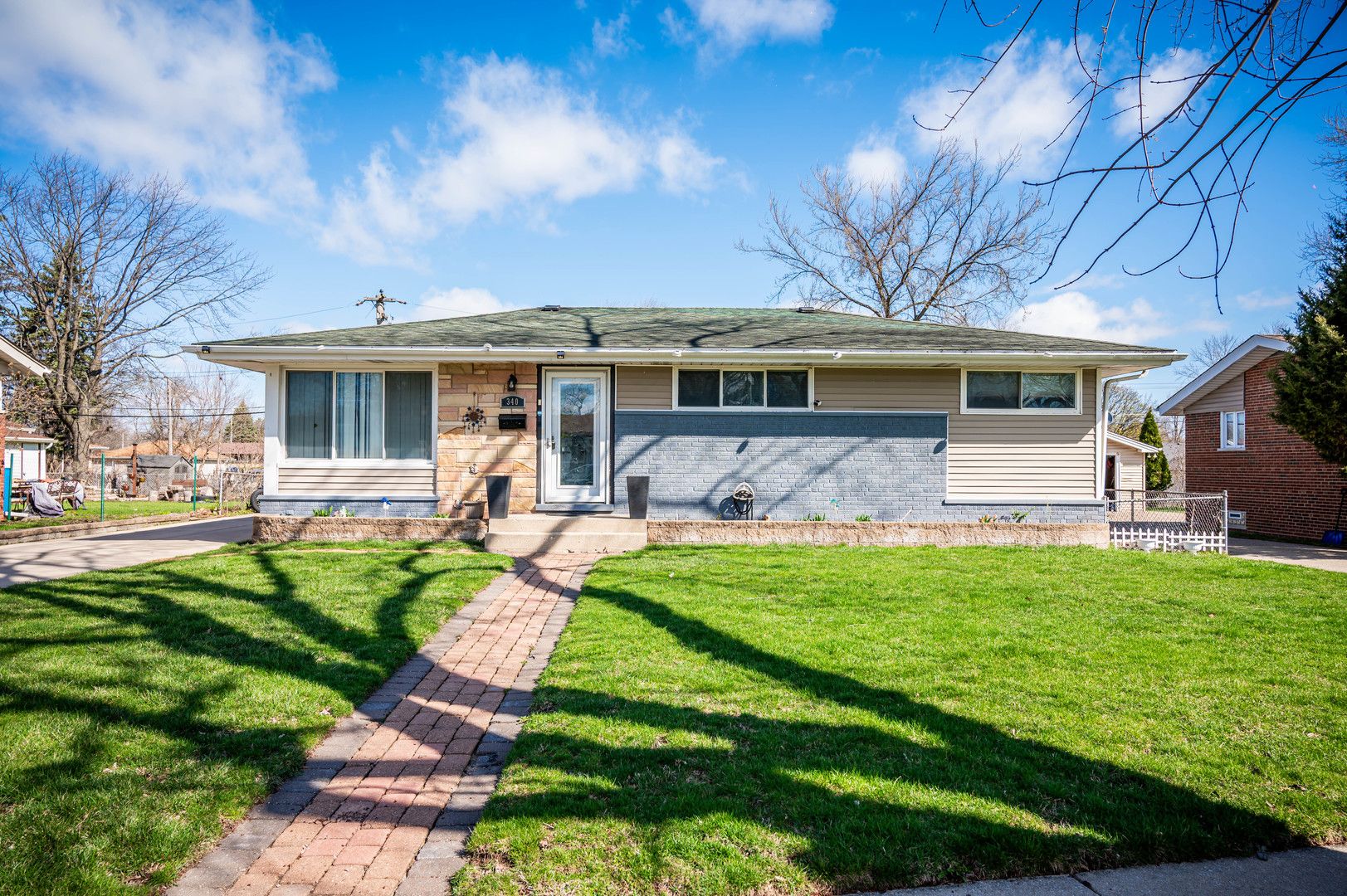 340 E Drake Avenue — Addison, IL 60101