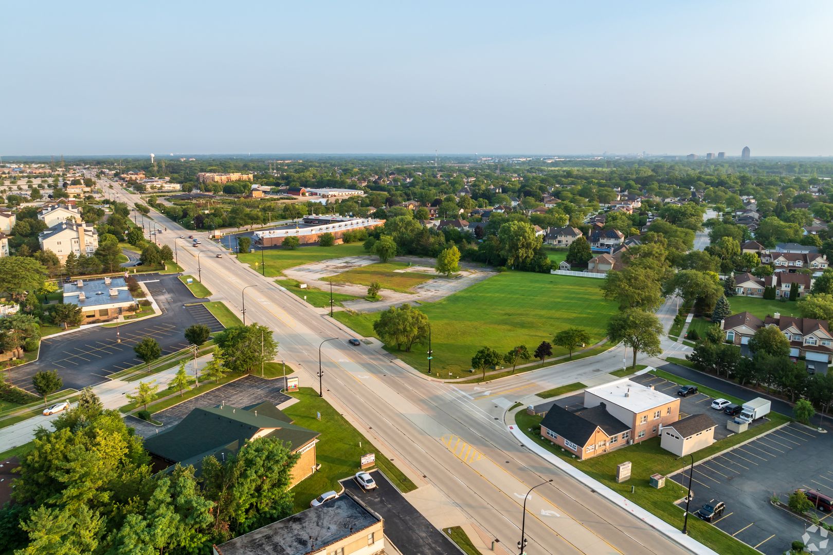 1100 W Lake Street — Addison, IL 60101