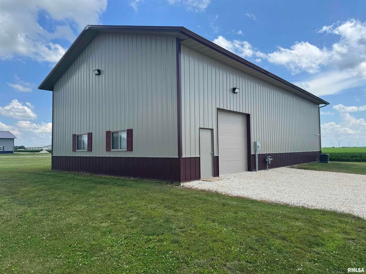 604 OAK Street, Cambridge, IL 61238