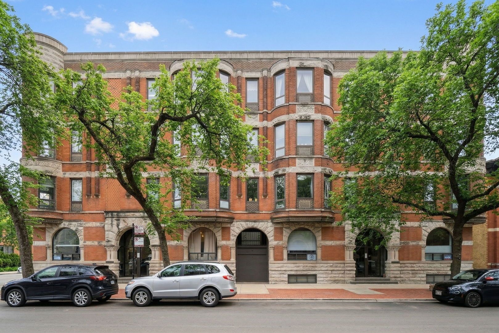 609 W BELDEN Avenue #2D — Chicago, IL 60614