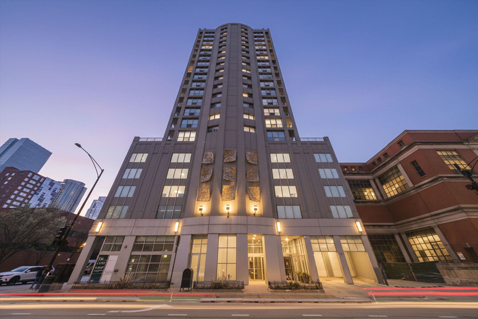 600 N Dearborn Street #1512 — Chicago, IL 60654