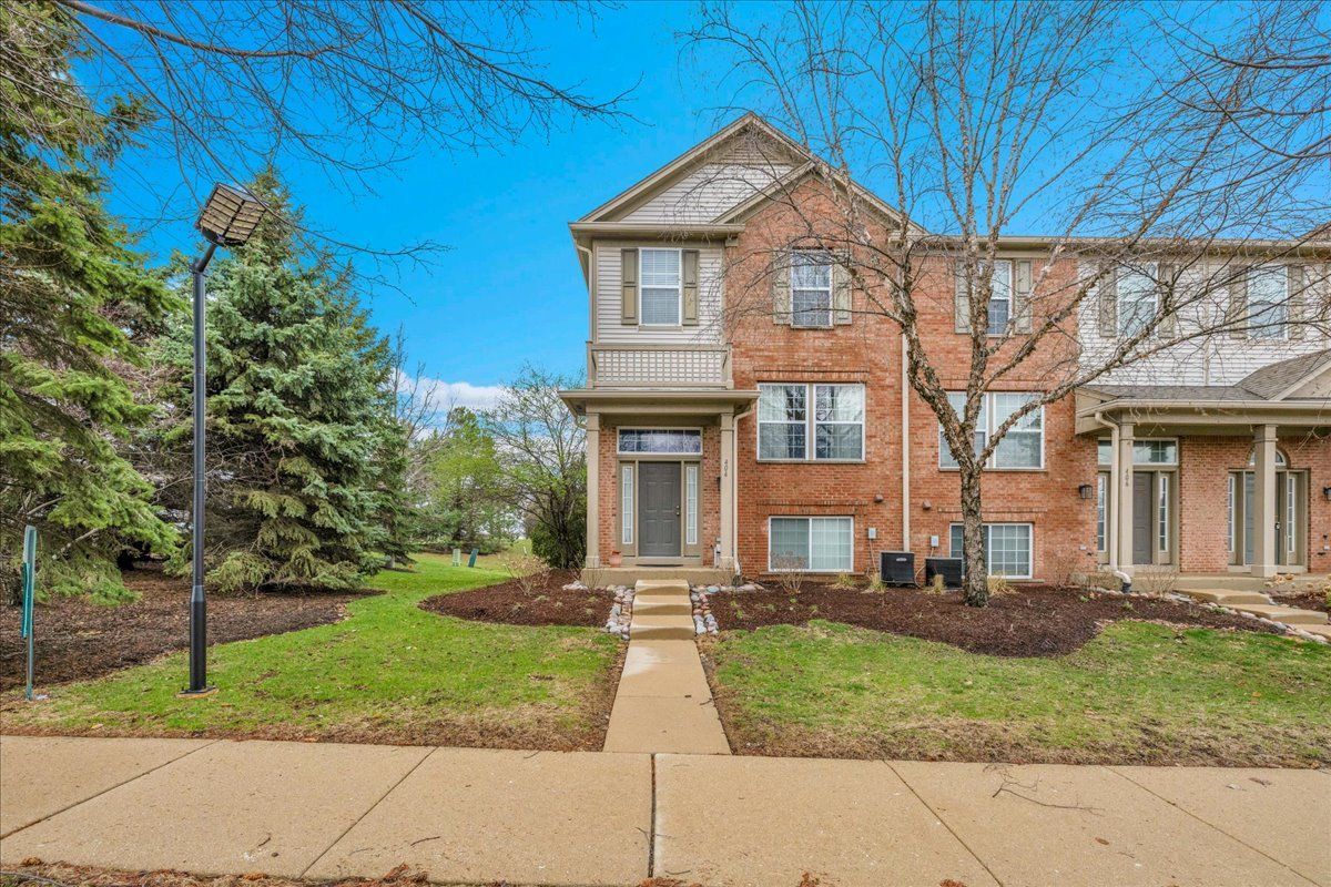 404 Belvedere Lane — Aurora, IL 60502
