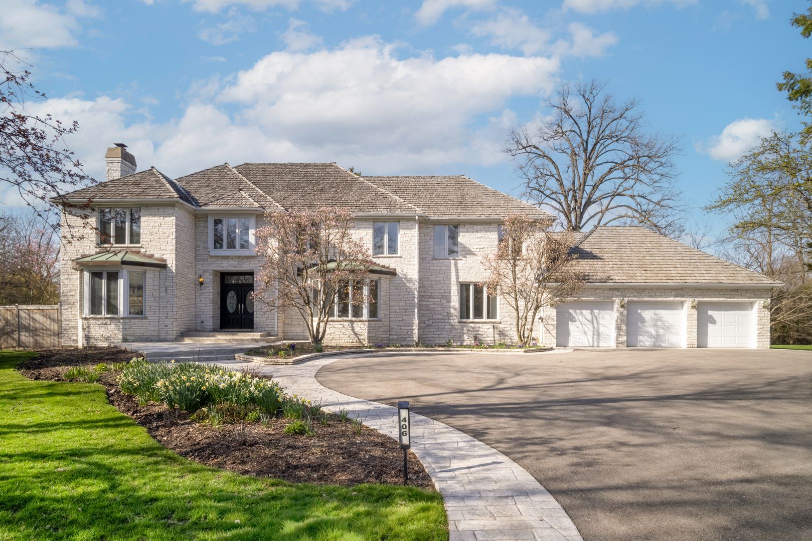406 Woodley Woods — Winnetka, IL 60093