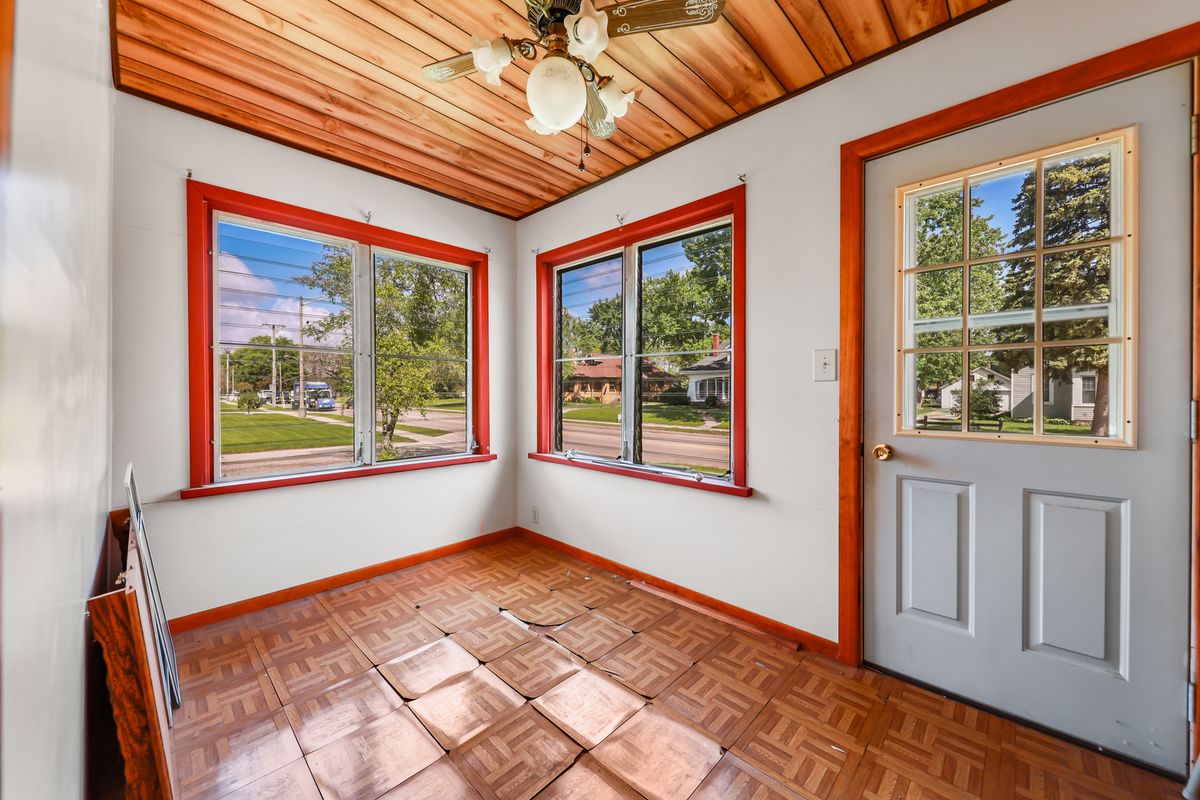 215 W Division Street, Coal City, IL 60416