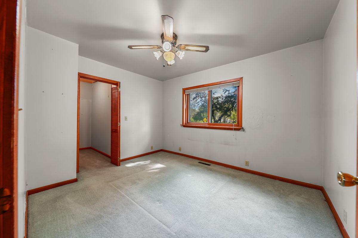 215 W Division Street, Coal City, IL 60416