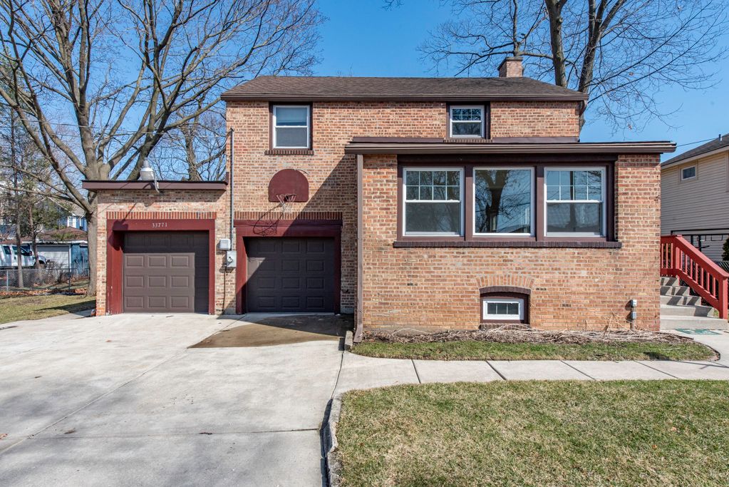 33771 2nd Street — Grayslake, IL 60030