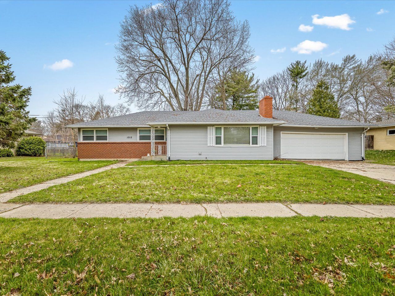1012 Chelsea Avenue — Rockford, IL 61107