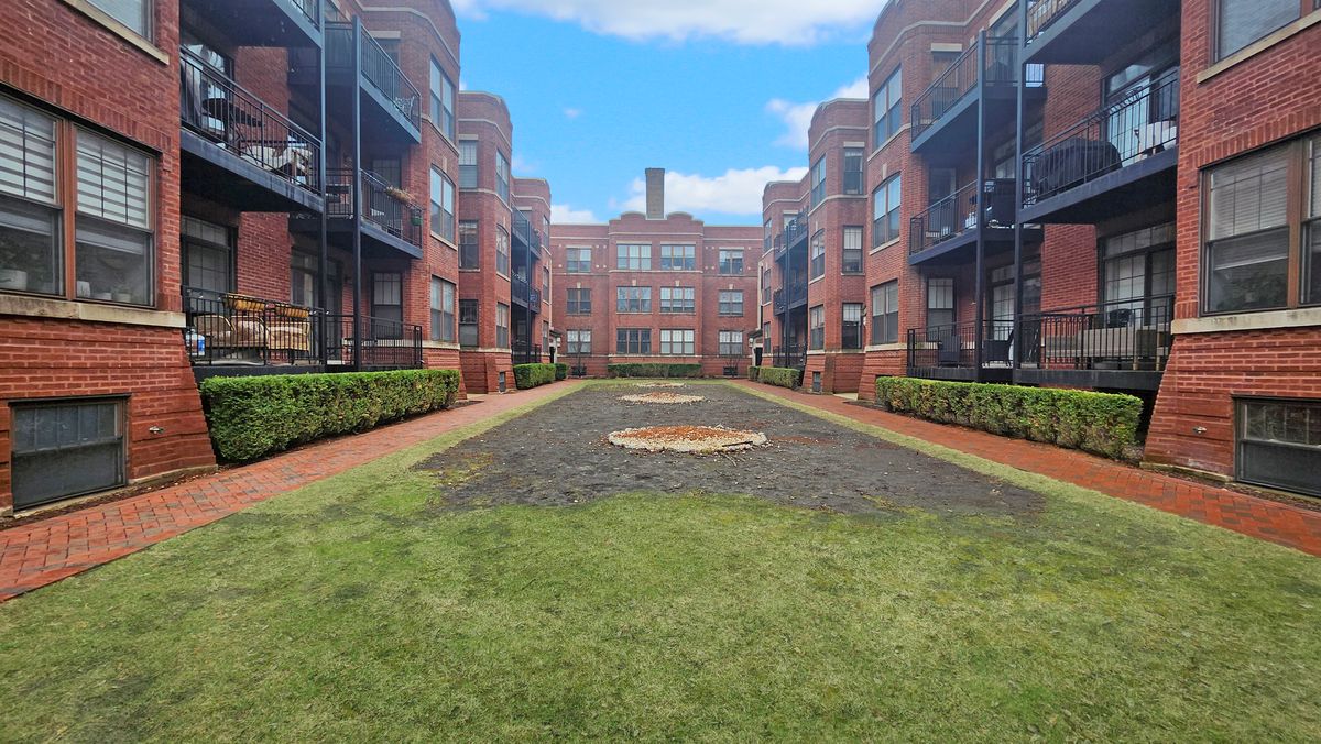 2707 Mildred Avenue, Chicago, IL 60614