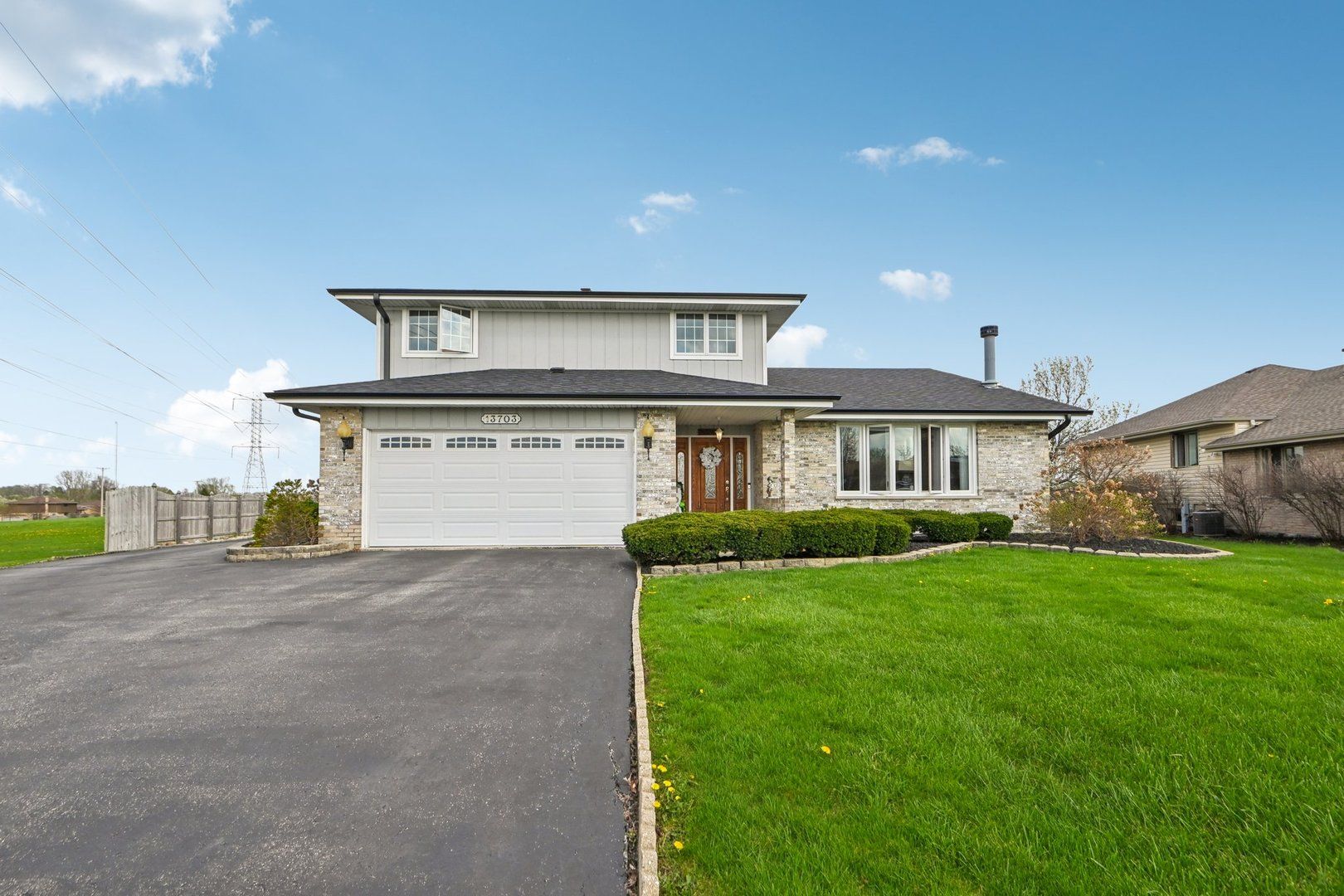 13703 McCabe Drive — Orland Park, IL 60467