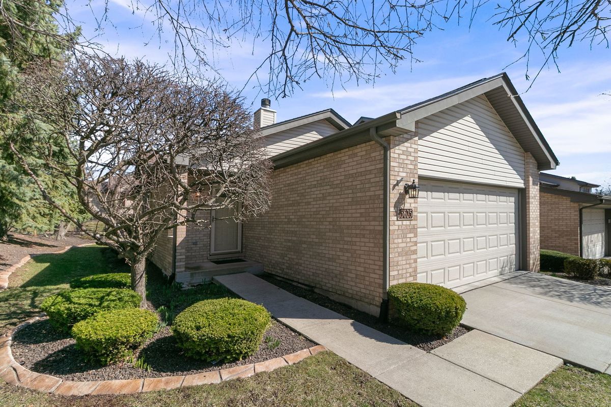 15625 Shenandoah Drive, Orland Park, IL 60467