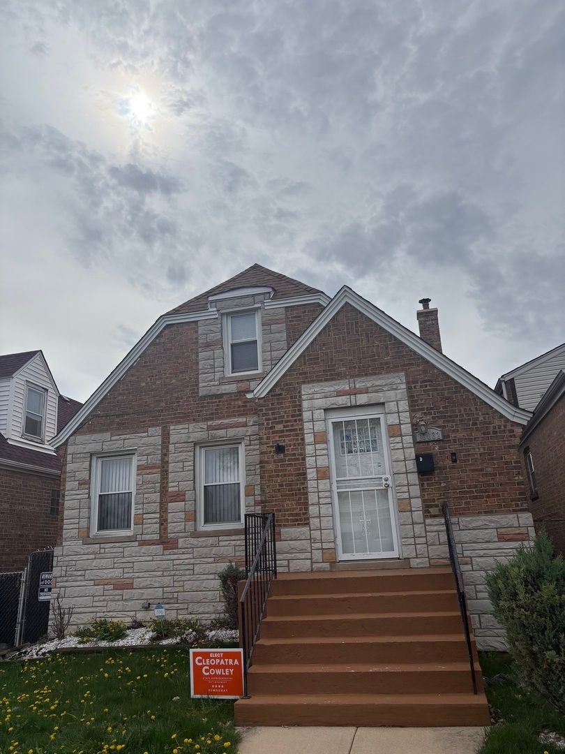 10032 S Calumet Avenue — Chicago, IL 60628